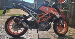 KTM DUKE 390