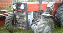 Traktor MF, pogon 4x4