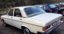 Audi 100 LS, limuzina, bijeli, garažiran, očuvan, oldtimer