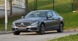 Mercedes-Benz C-klasa 300d Hybrid Diesel, u ponudi i Merc.C200d 2019. T model