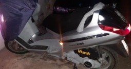 Piaggio x8 200cc, uredan motor registrovan predenih29450km 1vlasnik