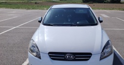 kia ceed 1.6 benzin +plin reg. 1 god