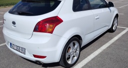 kia ceed 1.6 benzin +plin reg. 1 god