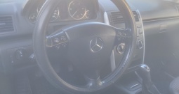 Mercedes Benz A200