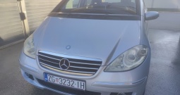 Mercedes Benz A200