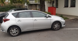 Prodajem Toyotu Auris 1.6 DITD