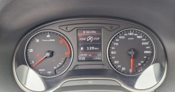 Audi Q2 30 TDI Sport S-tronic ALU NAVI FULL LED PDC