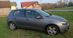 Golf 1.6 benzin, 5 vrata, 122000km, stanje odlično, zapis o pređenoj kilometraži