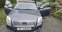 Toyota Avensis 2.0 D-4D Sol