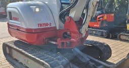 Bager Takeuchi TB250-2 viličar valjak demper traktorska kosilica 4x4