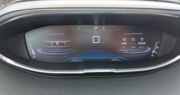 Peugeot 5008 Crossway odlično očuvan obiteljski auto