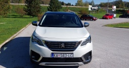 Peugeot 5008 Crossway odlično očuvan obiteljski auto