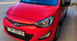 Hyundai i20.2013god.93.000km.klima