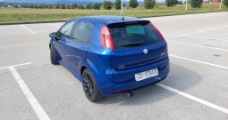 Fiat Grande Punto 1.4 16V Sport oprema 6. Brzina. Alu 17" , reg do 3/25