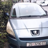 Prodajem peugeot 5008, benzinac sa ugrađenim plinom