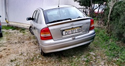 Opel Astra 1.2