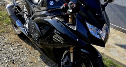 Prodajem Suzuki Gsx-R 600