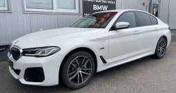 BMW MAX PRILIKA 530e M 292 KS HYBRID STRUJA Benz 2023 PROČITAJTE OPIS