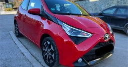 Toyota Aygo 1.0 VVT-iTkm Carplay Alu Kamera klima Garancija do 2029