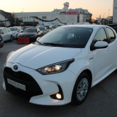 Toyota Yaris 1.5 Hybrid AUTOMATIK *NAVIGACIJA, KAMERA*