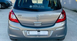 Opel corsa 1.4 essentia