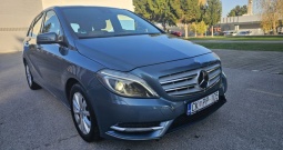 Mercedes-Benz B-klasa 180