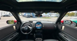 MINI Countryman 2.0 ALL4 DCT JCW 300 KS, ACC+PANO+GR SJED+360+HEAD+KUKA