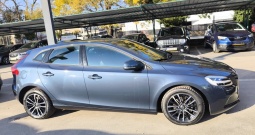 Volvo V40 D2 Momentum