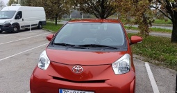 Toyota IQ 2011. god, novo kvačilo, nove gume, tek registriran