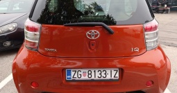 Toyota IQ 2011. god, novo kvačilo, nove gume, tek registriran