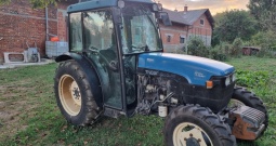 Traktor New Holland TN65F