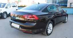 VW Passat 1.5 TSi Business *NAVIGACIJA, LED*