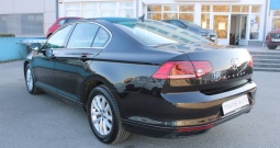 VW Passat 1.5 TSi Business *NAVIGACIJA, LED*