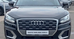 Audi Q2 30 TDI Sport S-tronic ALU NAVI FULL LED PDC