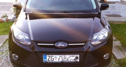 Prodajem Ford Focus 1.0, proizveden 2012.