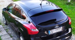 Prodajem Ford Focus 1.0, proizveden 2012.