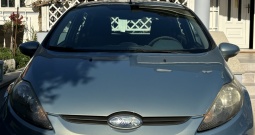 Prodajem Ford Fiestu 1.25