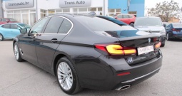 BMW serija 5 520d xDrive Luxary Line *LED, NAVIGACIJA, KAMERA*