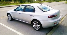 Alfa Romeo 159 1.9 jtdM 110 kW