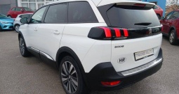 Peugeot 5008 1.5 HDi 7 sjedala *NAVIGACIJA KAMERA*