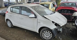 Prodajem dijelove Hyundai i20 1.6 16v 2008