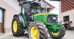 Traktor John Deere 5515