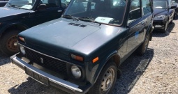 Lada Niva 1700, klima, servo, cijena je na ime kupca, moguća zamjena