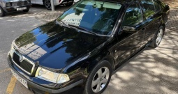 Škoda Octavia 1,6 tour benzin + Lpg plin, 143.000 km, reg. 07/25