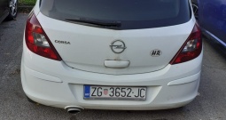 Opel Corsa 1.2, 2011 god s plinom, cijena je na ime kupca