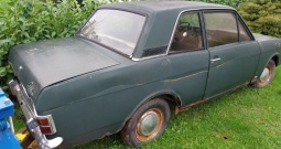 Ford Cortina