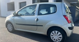 Renault Twingo u izvrsnom stanju, prodajem