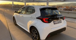 Toyota Yaris Sol 1.5 VVT-iE Hybrid 2021. Automatik, LED, Navigacija, Jamstvo