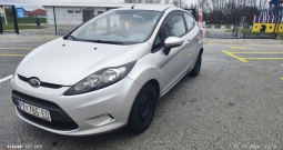 Ford Fiesta 1.6 TDCI **Bogat paket opreme** **REG 5/25**