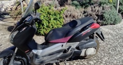 Yamaha x max 250